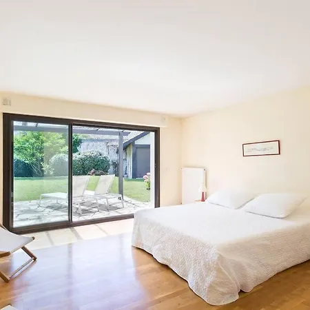 Apartment , ,250m Du Miramar, Biarritz
