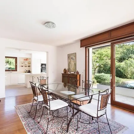 Apartment , ,250m Du Miramar,